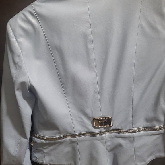 Jacket - Picture 5 of 5